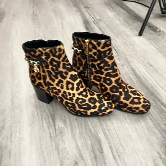 Michael Kors Elsa Mid Bootie Cheetah. Hair-calf  ✨brand new✨ No box - Picture 11 of 11